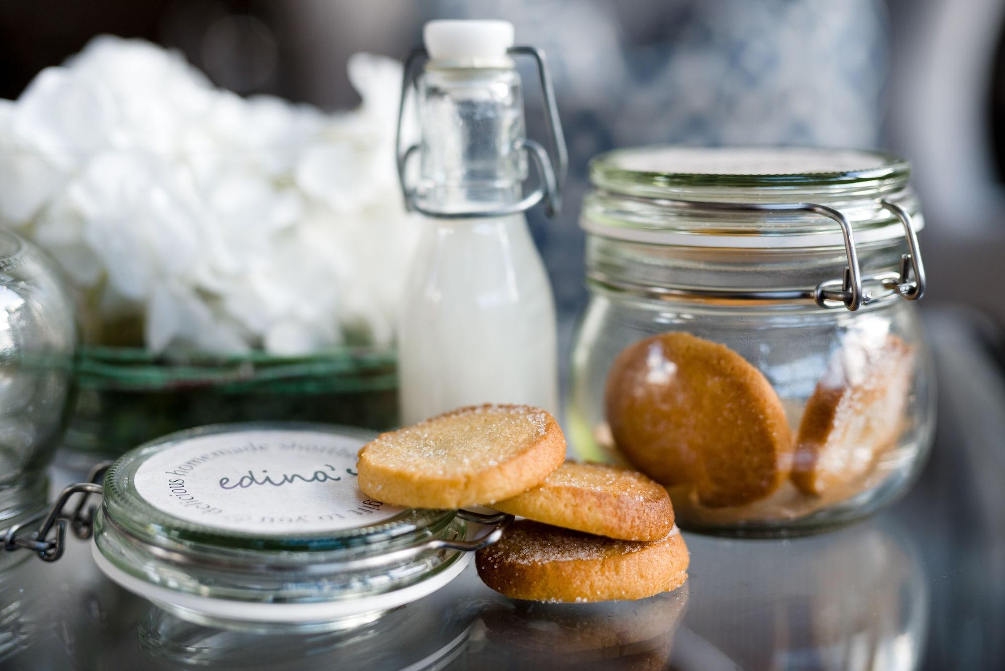 Dunalastair Hotel Suites Kinloch Rannoch Exterior foto A jar of edible salt